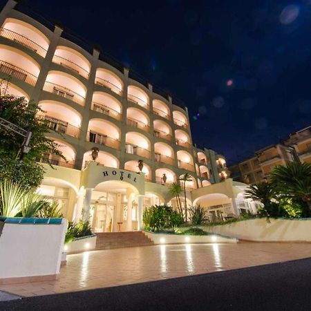 Hotel San Francesco Майорі Екстер'єр фото